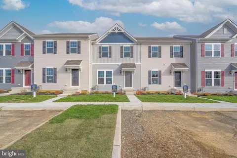 19 Whitaker Ct, Millville, NJ 08332