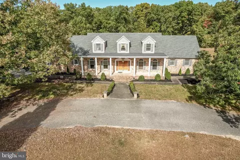2322 Newcombtown Rd, Millville, NJ 08332