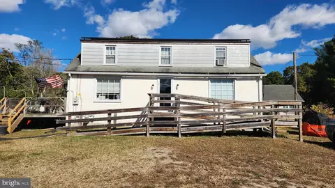 730 E Butler Ave, Vineland, NJ 08361