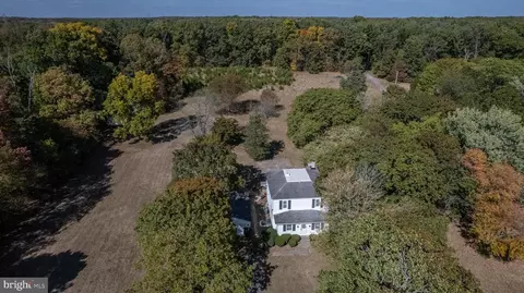 670 W Arbor Ave, Vineland, NJ 08360
