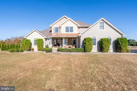 412 Harvest Ln, Millville, NJ 08332