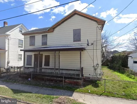 309 W Mcneal St, Millville, NJ 08332