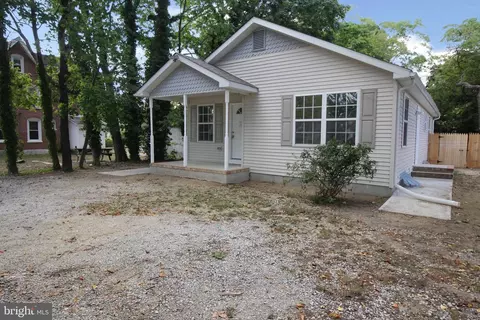 212 S East Ave, Vineland, NJ 08360