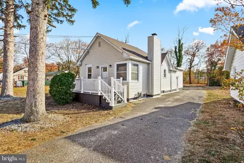 509 E Laurel St, Vineland, NJ 08360