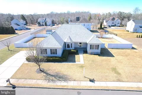 416 Caroline Ln, Millville, NJ 08332