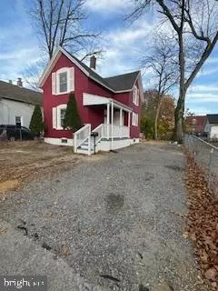 217 S 4th St, Vineland, NJ 08360