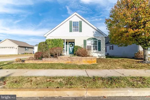 73 Reagan Ct, Millville, NJ 08332