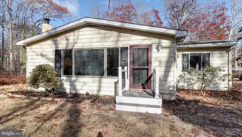 5100 Magnolia Dr, Millville, NJ 08332