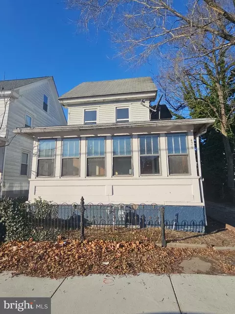 420 N 5th St, Millville, NJ 08332