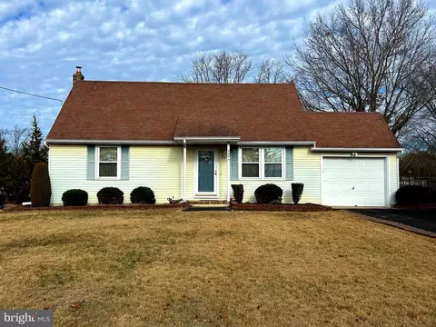 4094 Eureka St, Vineland, NJ 08361