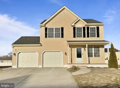 606 Richard Dr, Millville, NJ 08332