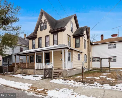 316 S 3rd St, Millville, NJ 08332