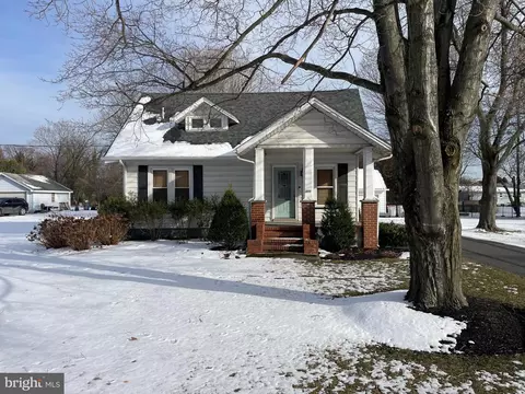 253 N Brewster Rd, Vineland, NJ 08361