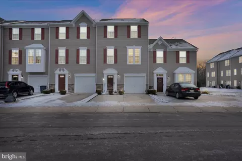2102 E Oak Rd #I-4, Vineland, NJ 08361
