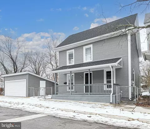 15 N 5th St, Millville, NJ 08332