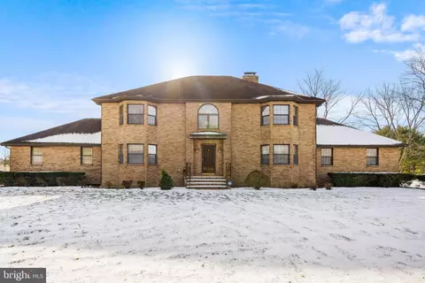 4451 E Chestnut Ave, Vineland, NJ 08361