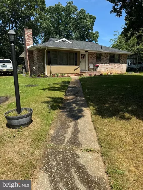 10 Porreca Dr, Millville, NJ 08332
