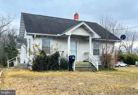 321 W Chestnut Ave, Vineland, NJ 08360