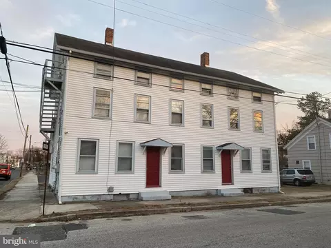 401-403 W Green St, Millville, NJ 08332