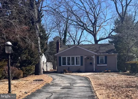 9 Morningside Dr, Millville, NJ 08332