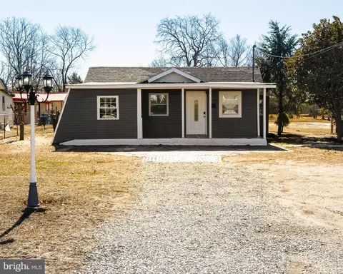 2099 W Oak Rd, Vineland, NJ 08360