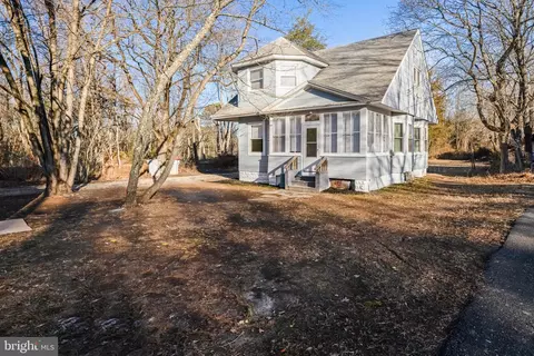 252 W Grant Ave, Vineland, NJ 08360