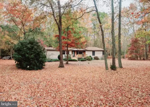 2 Dare Ave, Heislerville, NJ 08324