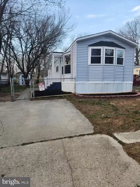 800 College Dr #69, Vineland, NJ 08360