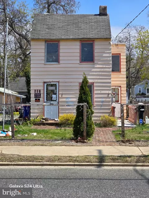 607 S 2nd St, Millville, NJ 08332