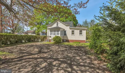 204 N Eighth St, Vineland, NJ 08360