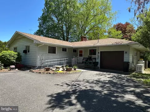 160 Silver Lake Rd, Bridgeton, NJ 08302