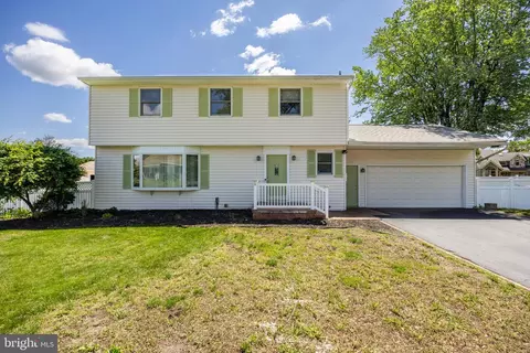 803 Highland Ave, Vineland, NJ 08361
