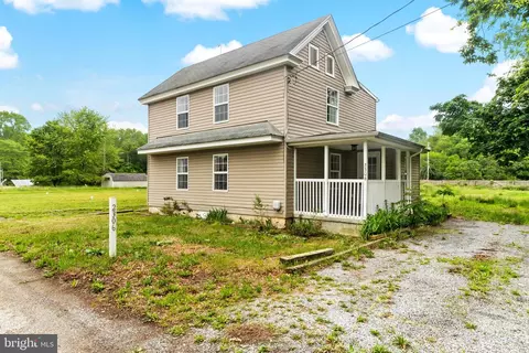2306 Market St, Port Norris, NJ 08349