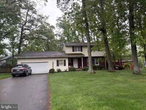 2219 Sanford Dr, Vineland, NJ 08361