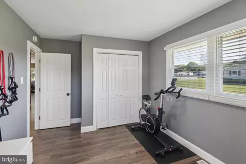 Entry Way - 10 Button Mill Rd, Bridgeton, NJ 08302 photo 2 of 5