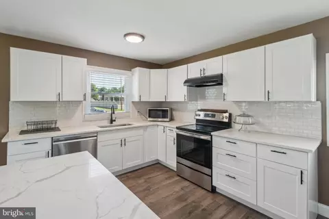 Kitchen - 10 Button Mill Rd, Bridgeton, NJ 08302 photo 2 of 2