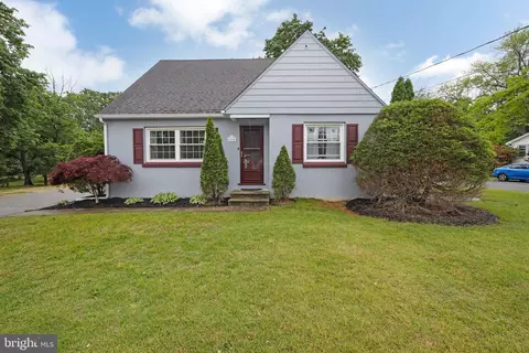 665 Westmont Ln, Vineland, NJ 08360
