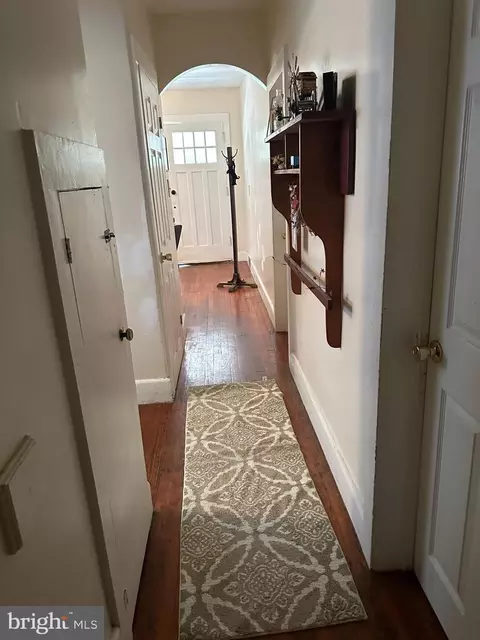 Entry Way - 273 W Commerce St Ext, Bridgeton, NJ 08302 photo 2 of 3