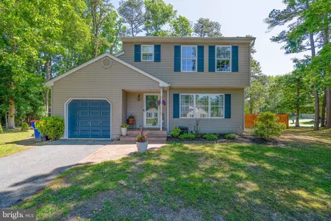 1208 Geissel Dr, Millville, NJ 08332