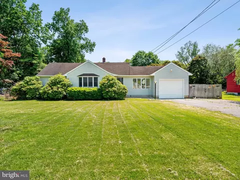 383 Beacon Ave, Vineland, NJ 08360