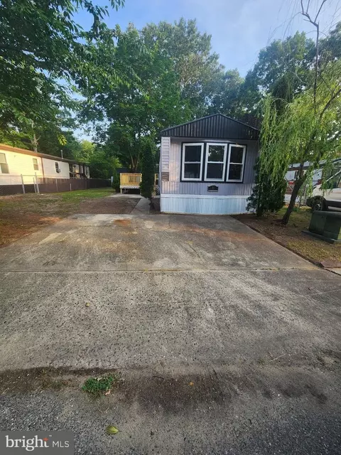 800 College Dr #55, Vineland, NJ 08360