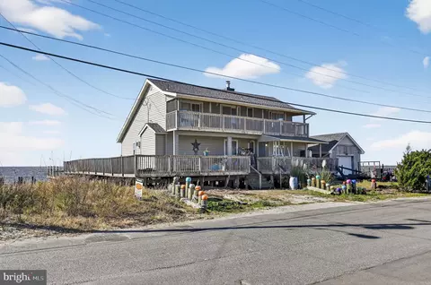 114 Delaware Ave, Fortescue, NJ 08321