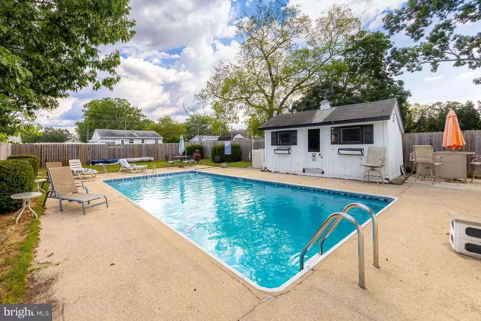 Exterior - 15 N 13th St, Millville, NJ 08332 photo 1 of 8