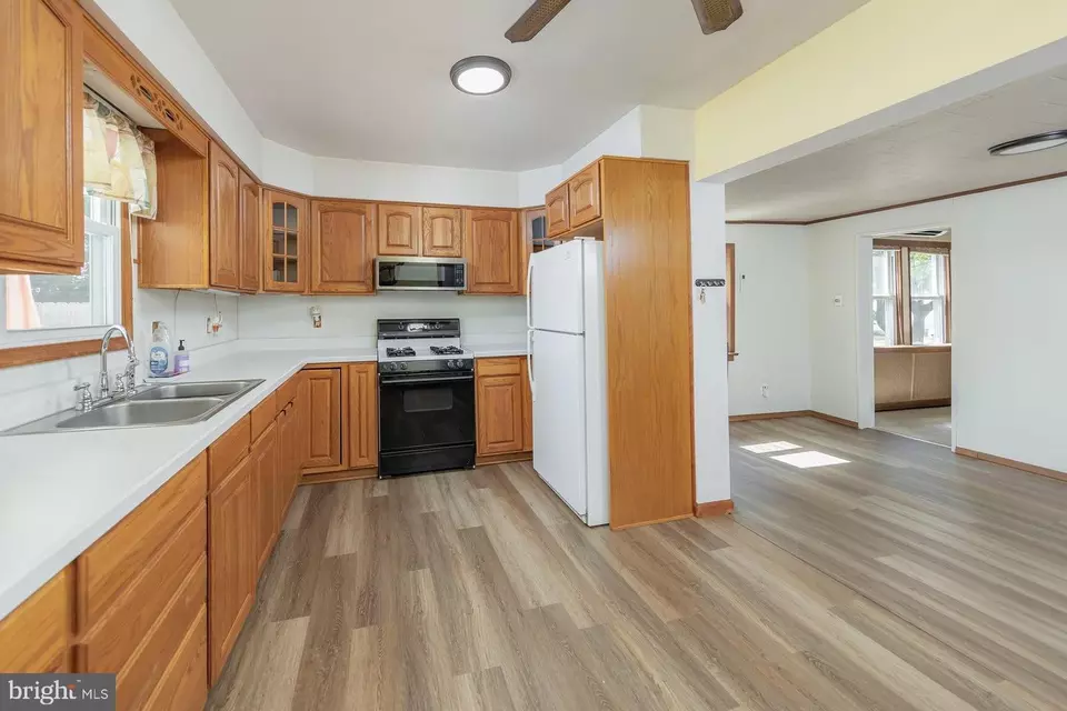 Kitchen - 15 N 13th St, Millville, NJ 08332 photo 2 of 2