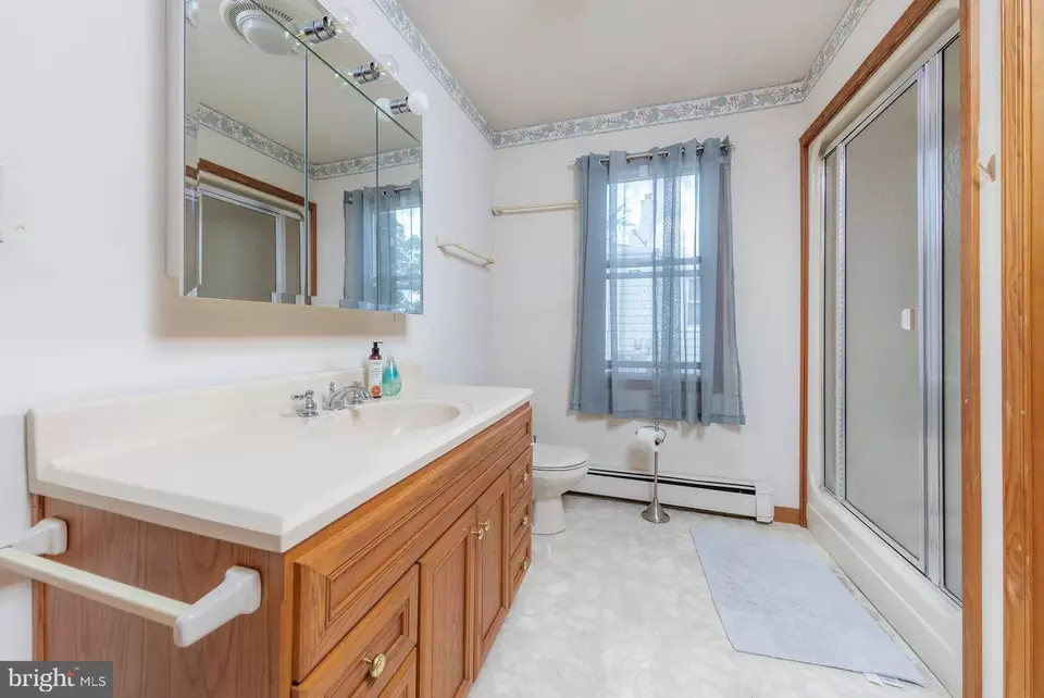 Bath - 15 N 13th St, Millville, NJ 08332 photo 1 of 1