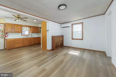 Living - 15 N 13th St, Millville, NJ 08332 photo 1 of 8