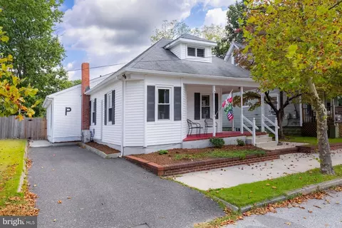 15 N 13th St, Millville, NJ 08332