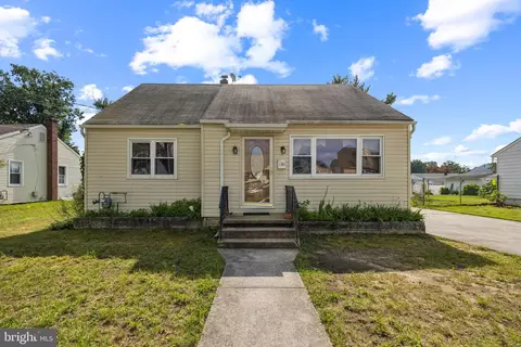 735 Yale Ter, Vineland, NJ 08360