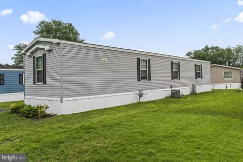 1976 N East Ave #248, Vineland, NJ 08360