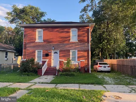 415 W Quince St, Vineland, NJ 08360